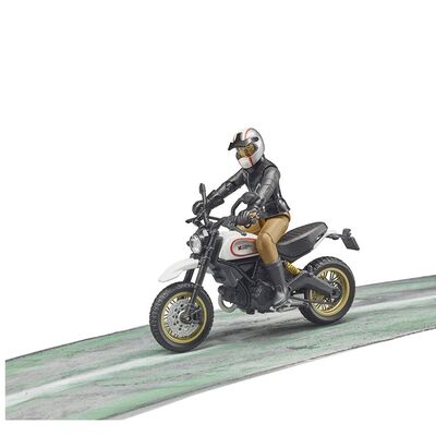 Ducati Scrambler Desert Motorsiklet ve Sürücüsü